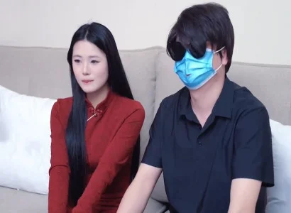 Kẻ lén thả thuốc kích dục vào ly nước cho em đồng nghiệp uống