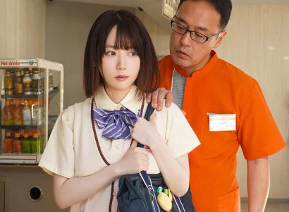 Ông quản lý xử lý em gái lấy trộm đồ trong cửa hàng